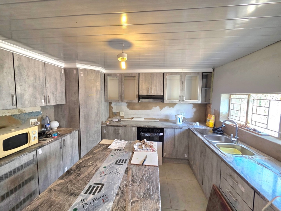  Bedroom Property for Sale in Reitz Free State